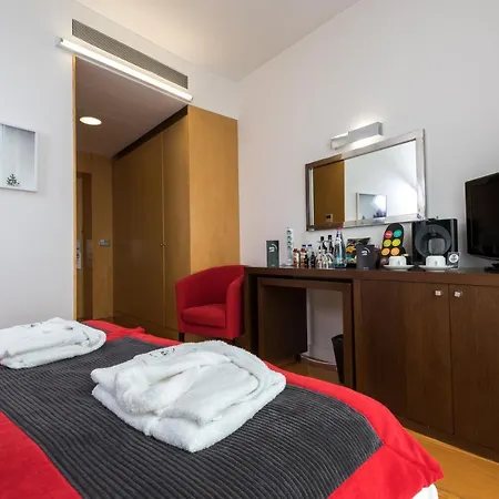 Arts In Conde Carvalhal Hotel