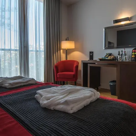 Arts In Conde Carvalhal 4*