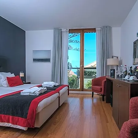 Arts In Conde Carvalhal Φουνκάλ