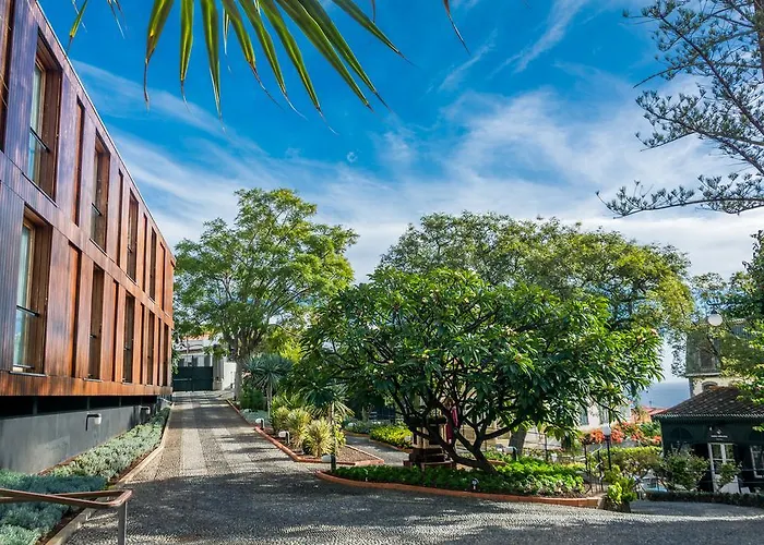 Hotel Arts In Conde Carvalhal 4*