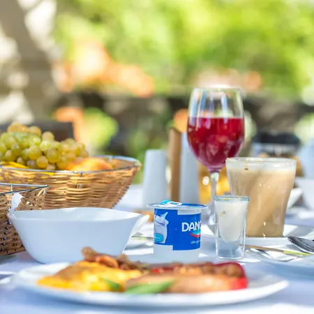 Arts In Conde Carvalhal Funchal (Madeira)