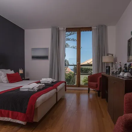 Arts In Conde Carvalhal Hotell 4*