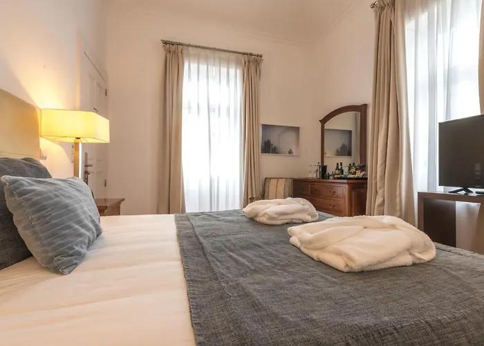 孔德卡瓦利亚尔艺术酒店